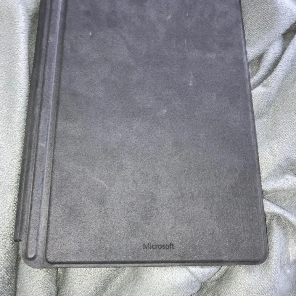 Microsoft Surface GO
